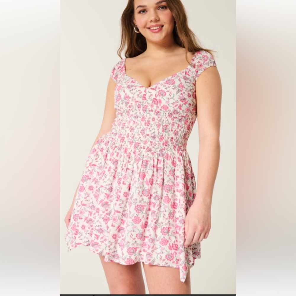 Hollister Pink and White Floral Mini Dress Size XLARGE